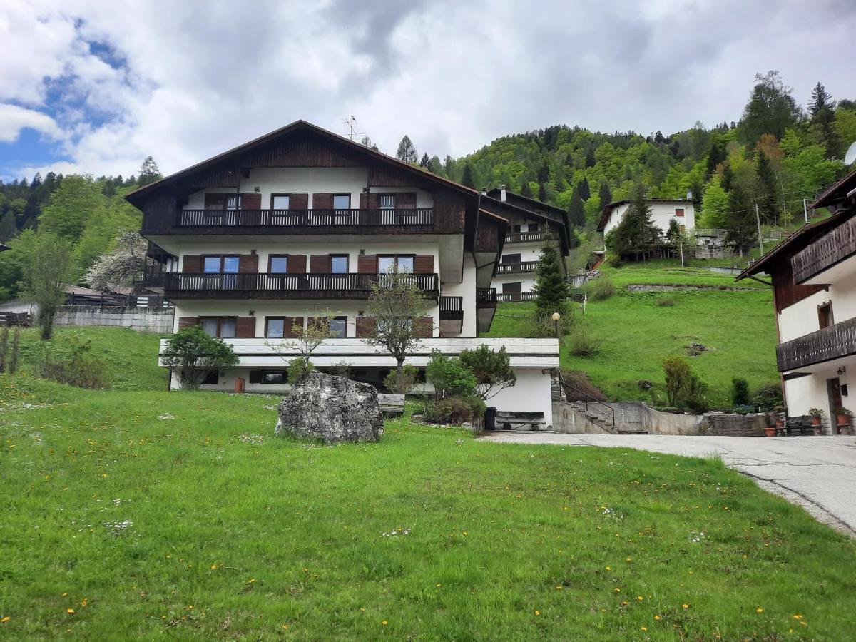Appartamenti Dolomiti Colcerver Εξωτερικό φωτογραφία